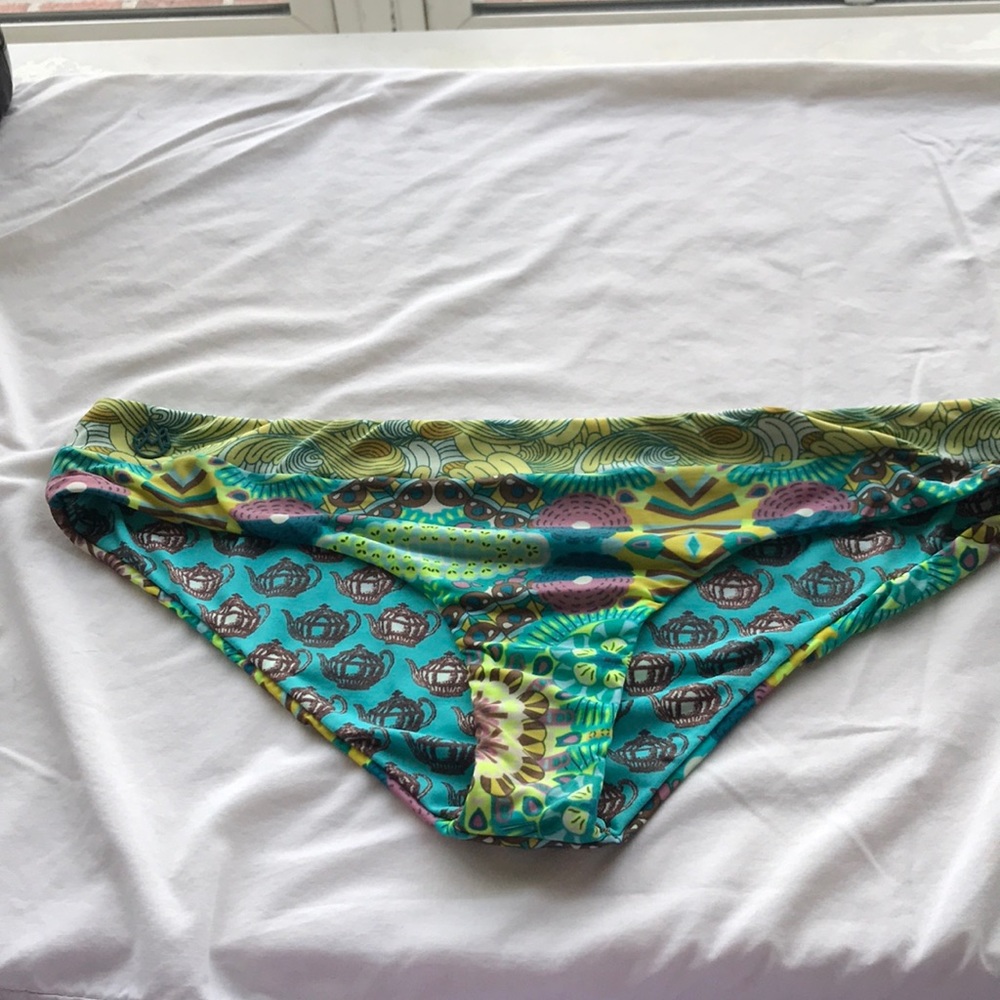 💥SALE💥Reversible bikini bottom - Picture 3 of 4